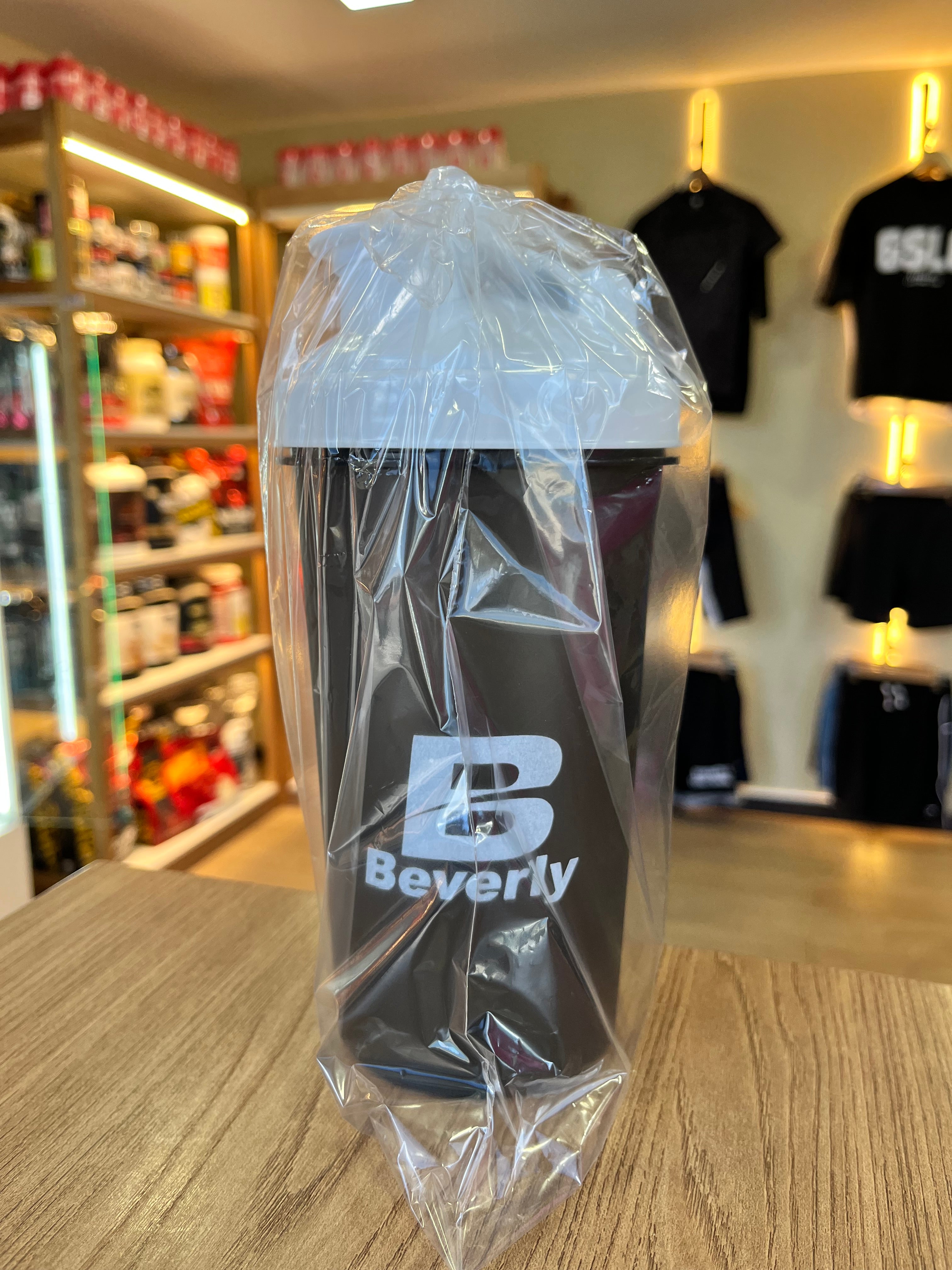 Shaker Marca Beverly